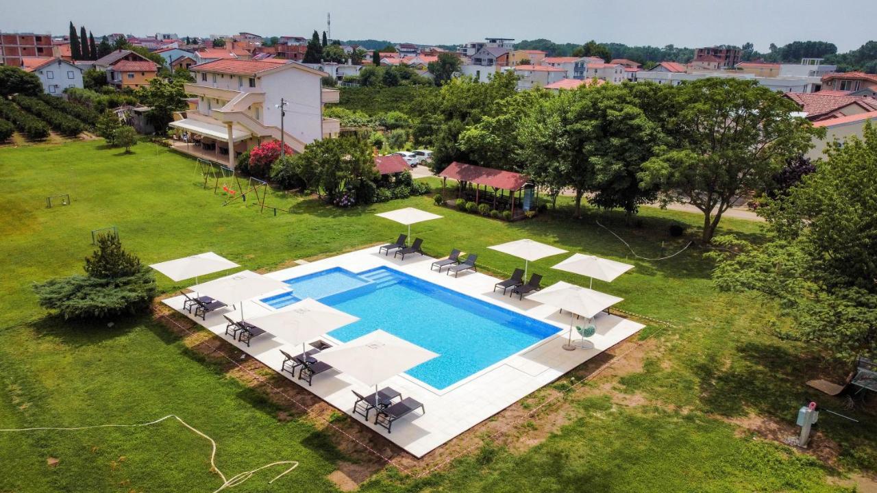 Apartments Rudaj 乌尔齐尼 外观 照片