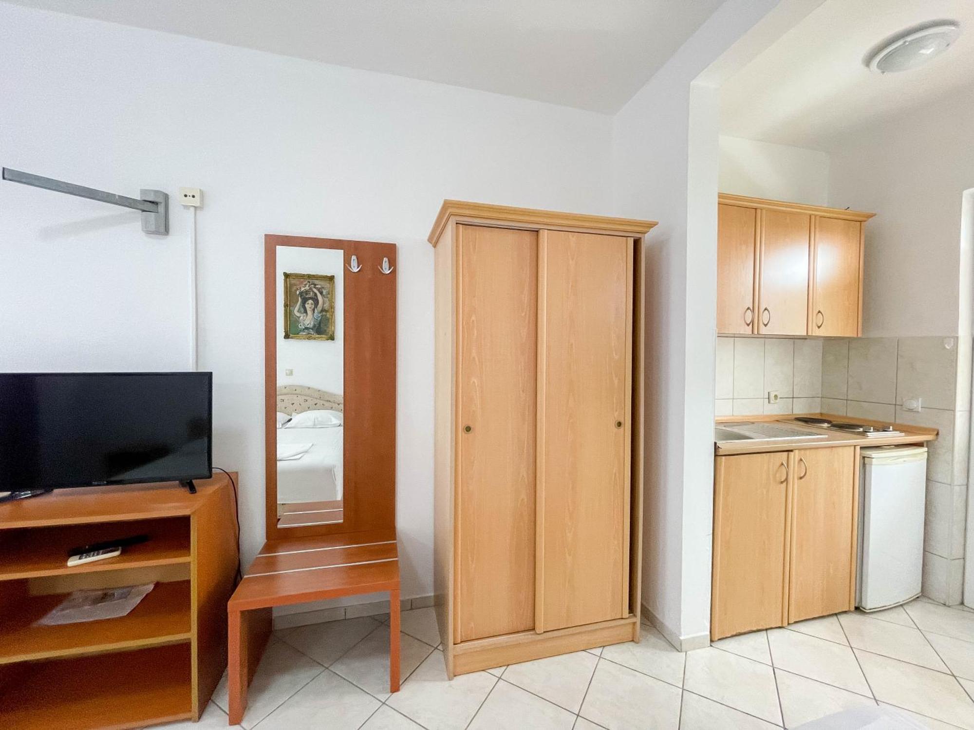 Apartments Rudaj 乌尔齐尼 外观 照片
